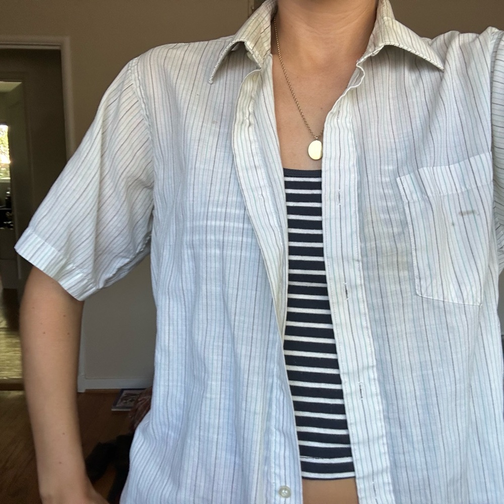Lightweight button up - Picture 2 of 3
